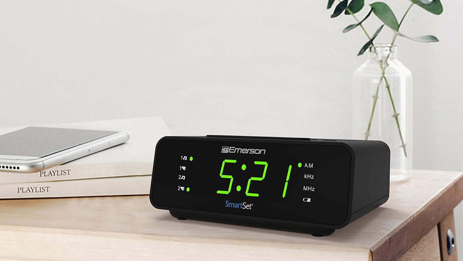 Soundgear SGCCR Multi-Color Digital AM/FM Alarm Clock Radio